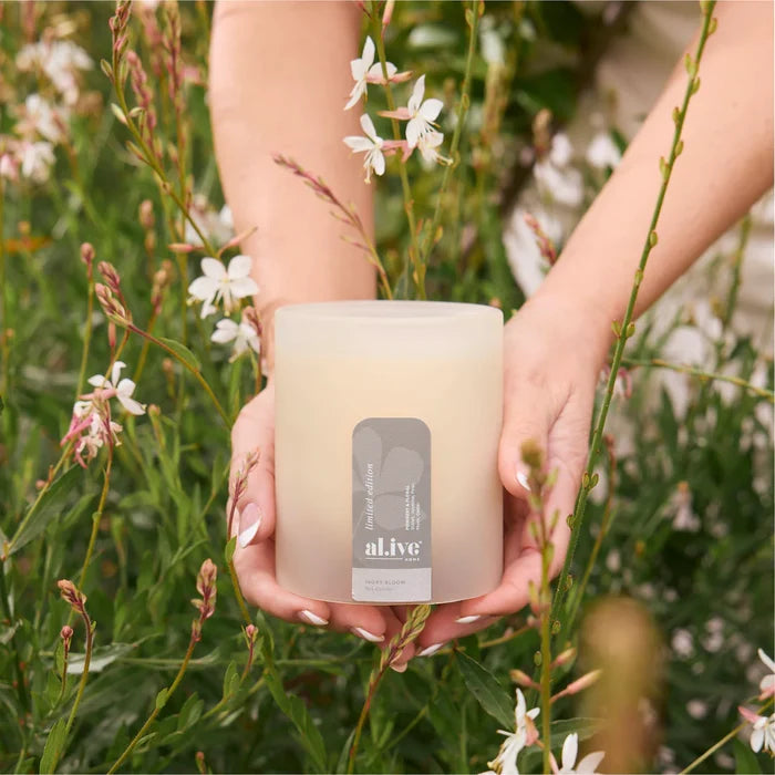 al.ive Soy Candle - Ivory Bloom