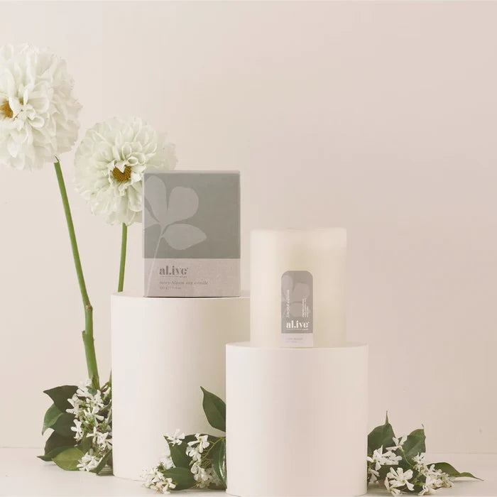 al.ive Soy Candle - Ivory Bloom