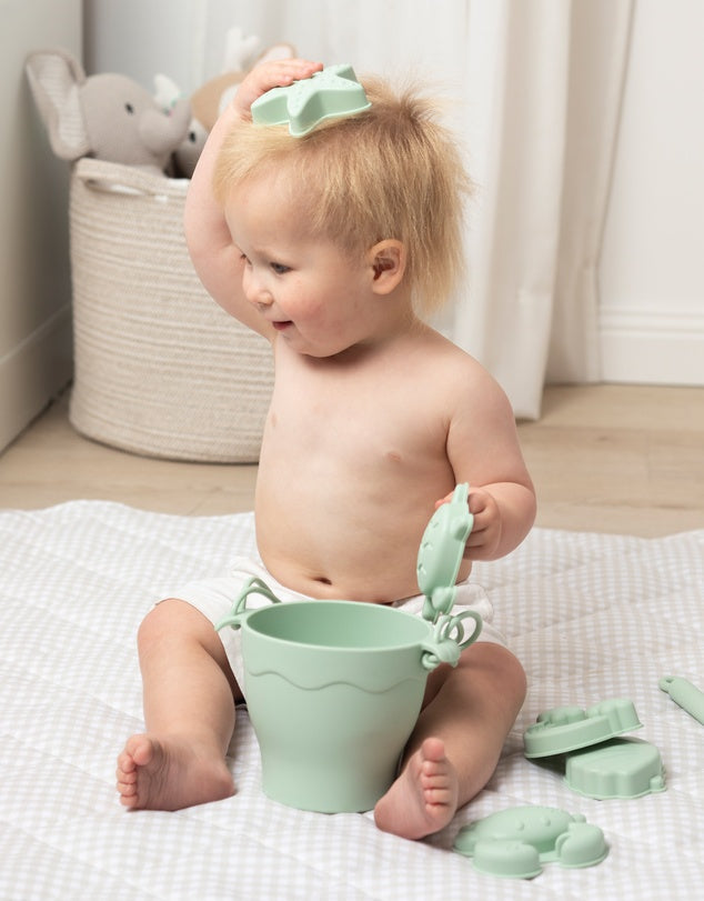 Silicone Beach Bucket 8 Piece Play Set - Sage