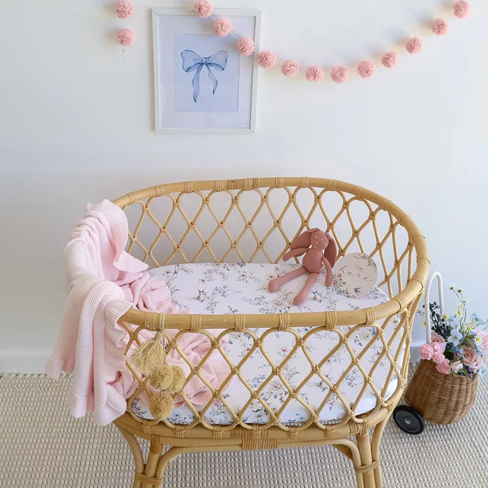 Snuggle Hunny Bassinet Sheet & Change Pad Cover - Sweet Swallows